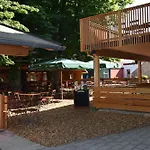 Gasthaus Und Pension Halli-Galli